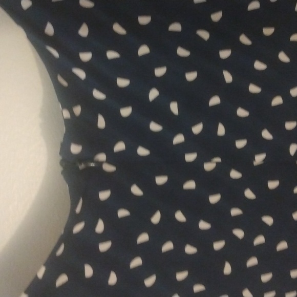 NWOT - Beautiful navy blue and white Charter house dress. A line cut. - Picture 6 of 9